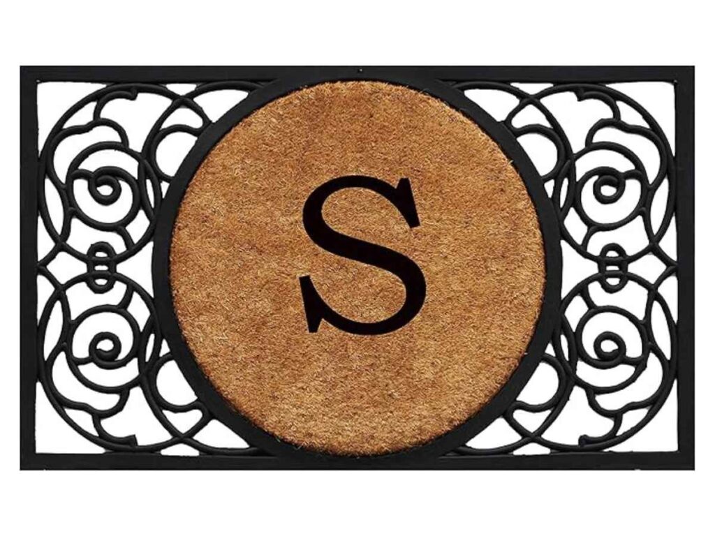 a monogrammed mat for the front porch for the entire year